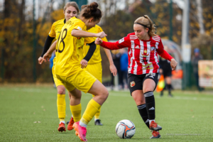 Mecz ekstraligi piłki nożnej kobiet: Tarnovia - Olimpia Szczecin